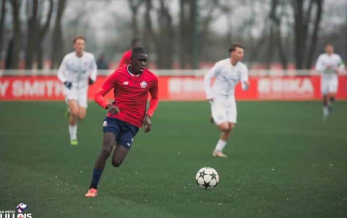 Soriba Diaoune avec la jeunesse du LOSC en Youth League.