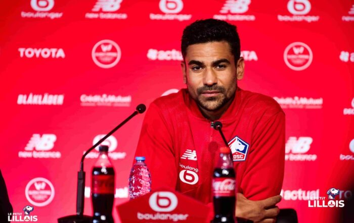Benjamin Andr&eacute;, capitaine du LOSC, en conf&eacute;rence de presse.