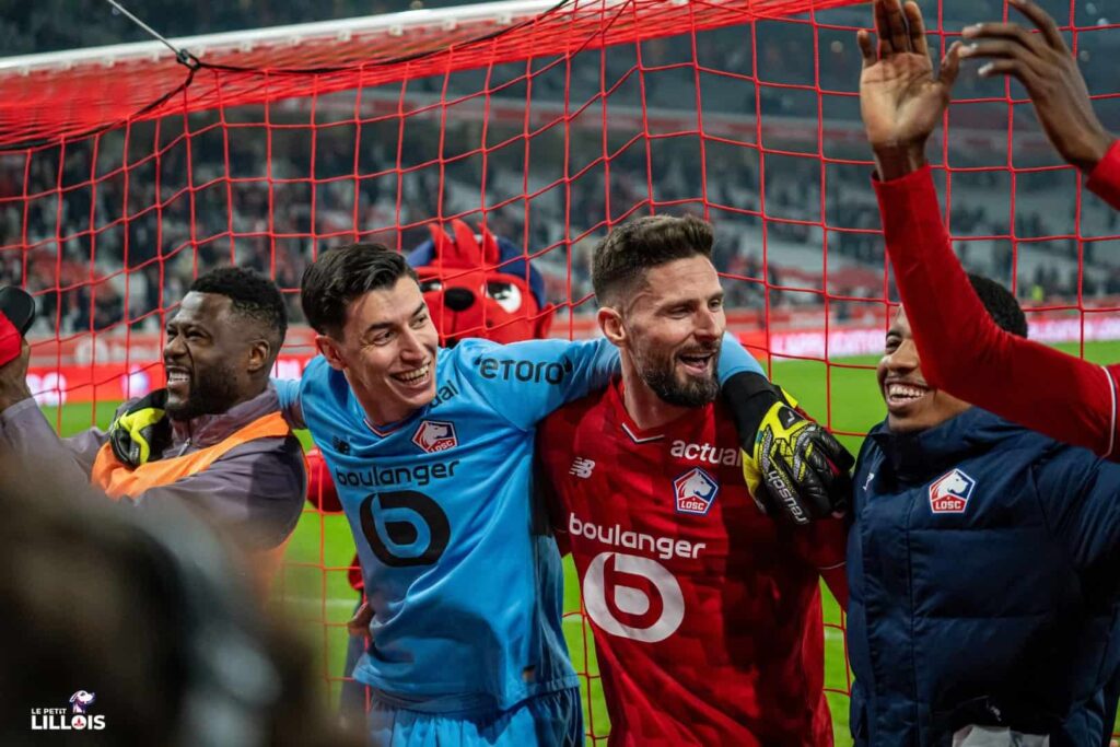 Olivier Giroud et Berke Özer célèbre la victoire lilloise après LOSC - OM.