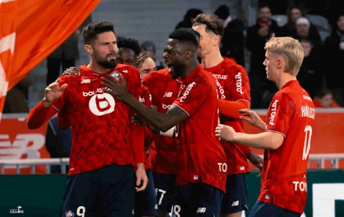 Chancel Mbemba c&eacute;l&egrave;bre un but du LOSC contre le Paris FC.