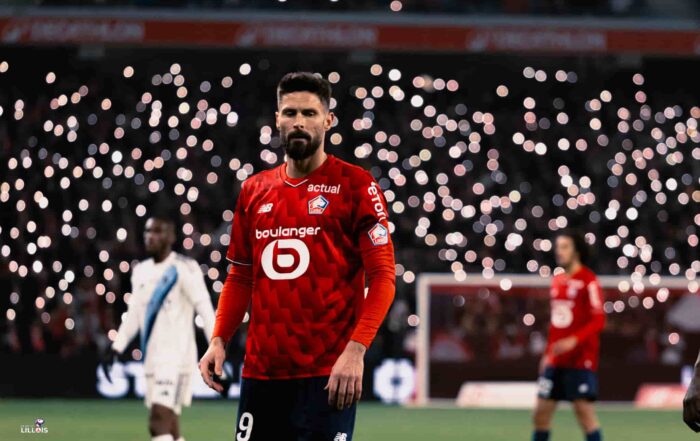 Olivier Giroud dans la lumi&egrave;re avec le LOSC.