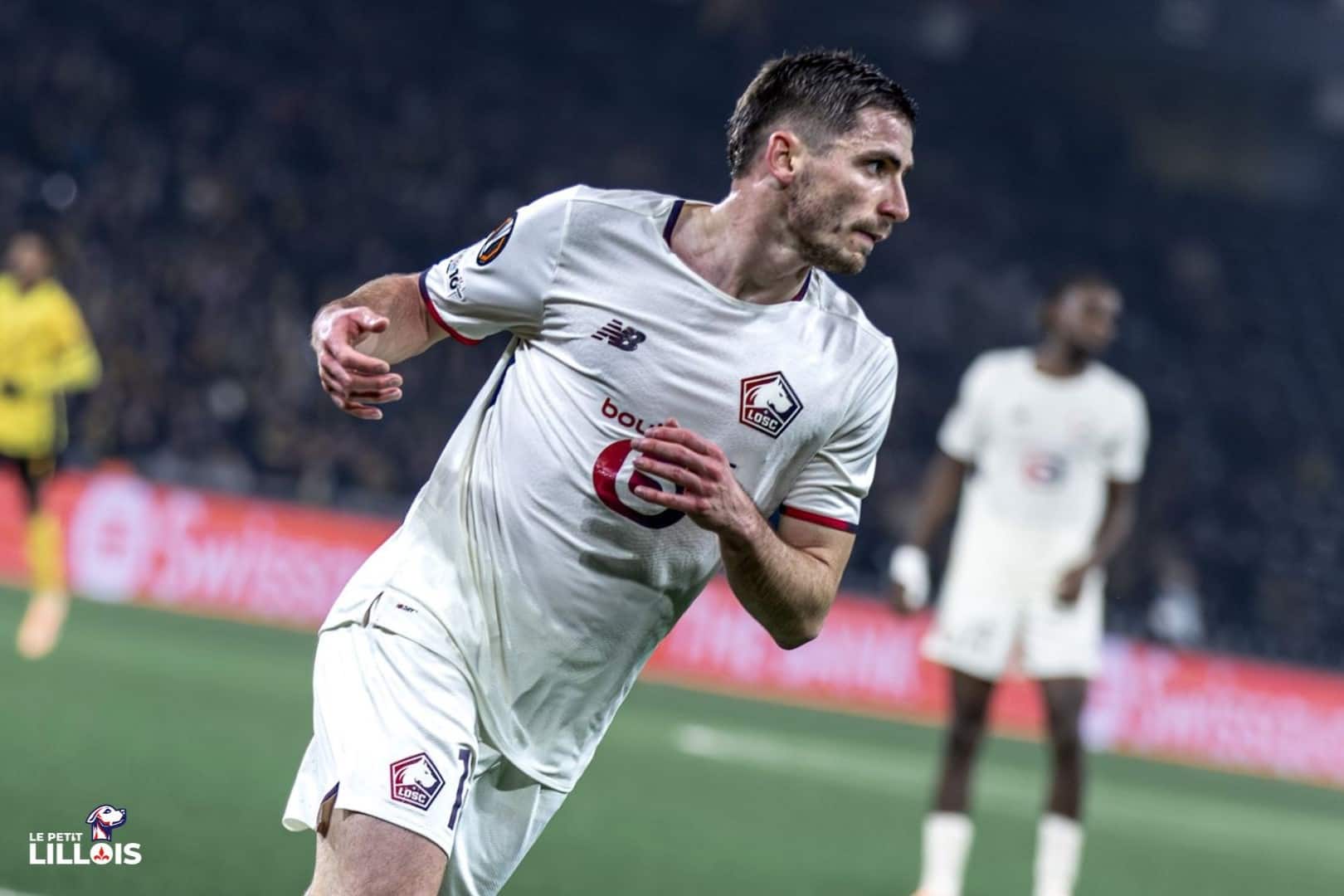 Romain Perraud cravache sous les couleurs du LOSC &agrave; Berne en Ligue Europa.