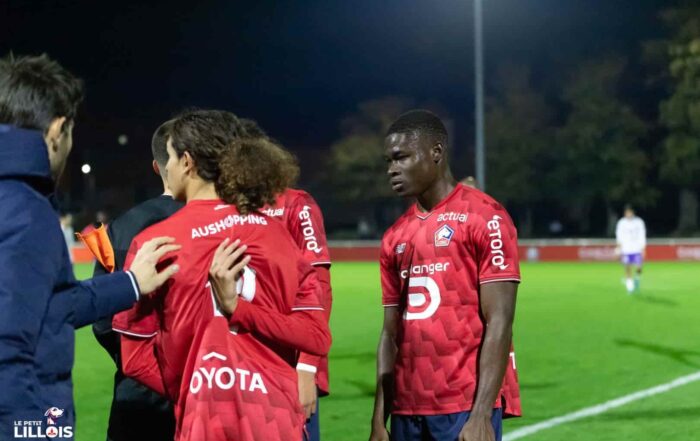Adeshina Ayodele avec l'&eacute;quipe r&eacute;serve du LOSC.