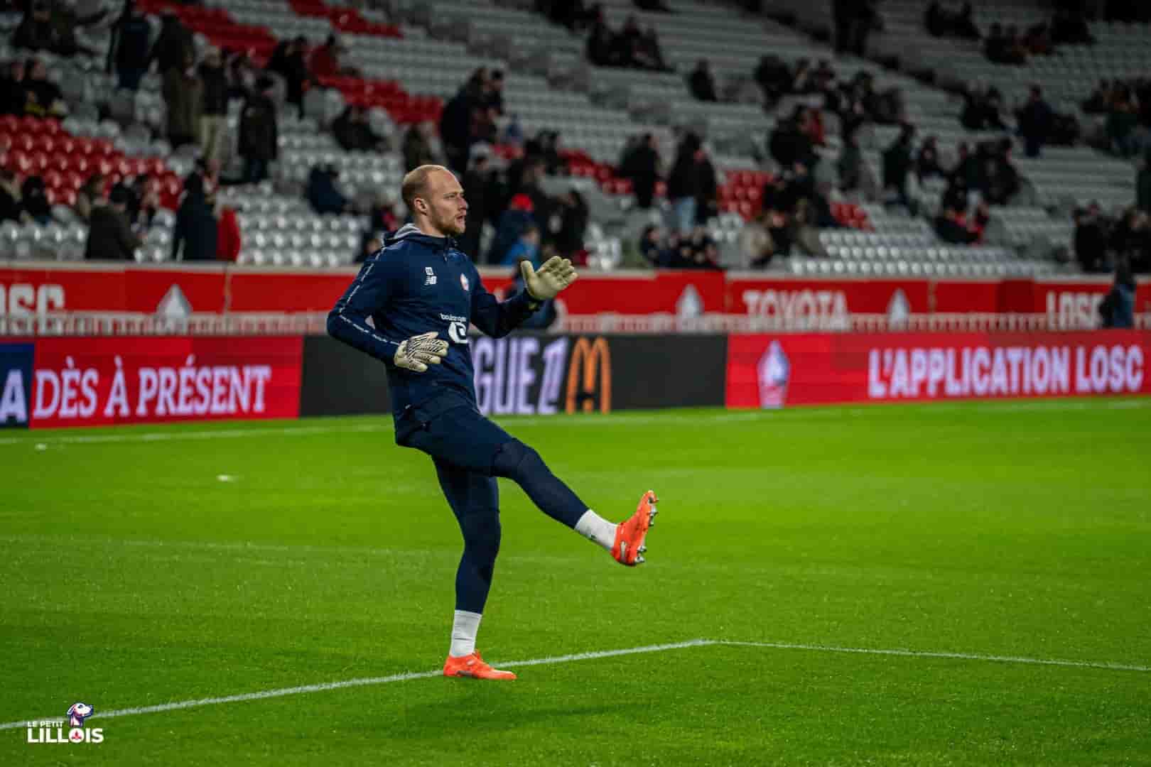 Arnaud Bodart LOSC Arnaud Bodart à l'échauffement avec le LOSC.