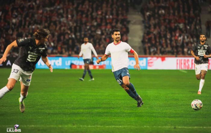 Benjamin André porte le maillot des 80 ans du LOSC contre le Stade Rennais.