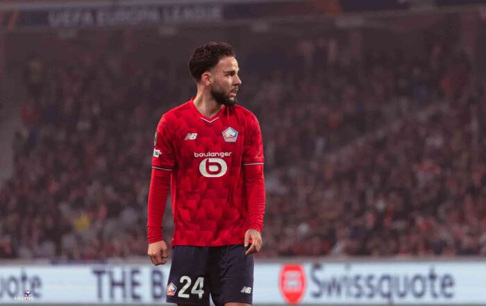 Calvin Verdonk titularis&eacute; avec le LOSC face au SC Fribourg.