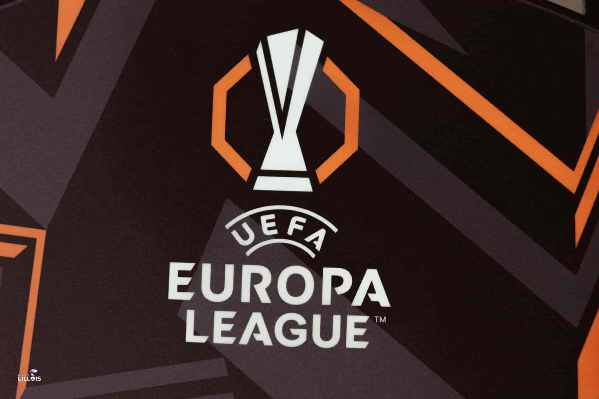 Le logo de l'Europa League sur les affichages du Stade Pierre-Mauroy pendant LOSC - SC Fribourg.