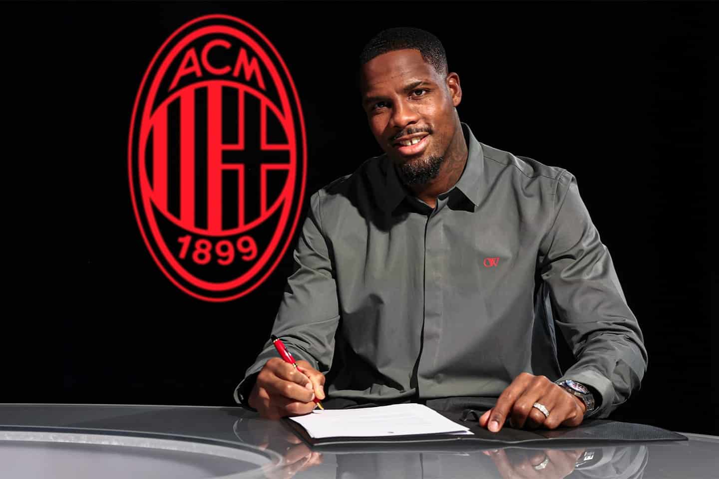 Mike Maignan a prolong&eacute; son contrat avec l'AC Milan.