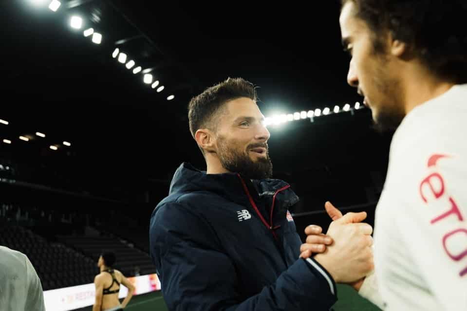 Olivier Giroud retrouve le sourire apr&egrave;s Angers SCO - LOSC, premi&egrave;re victoire des Dogues cette ann&eacute;e (0-1).