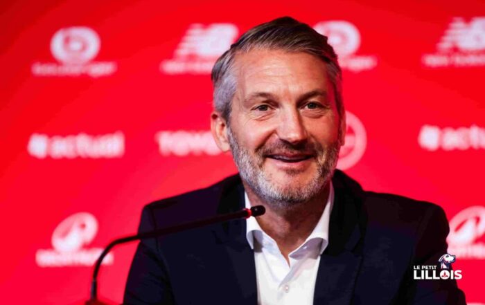 Olivier L&eacute;tang pr&eacute;sent en conf&eacute;rence de presse au Domaine de Luchin, centre d'entra&icirc;nement du LOSC.