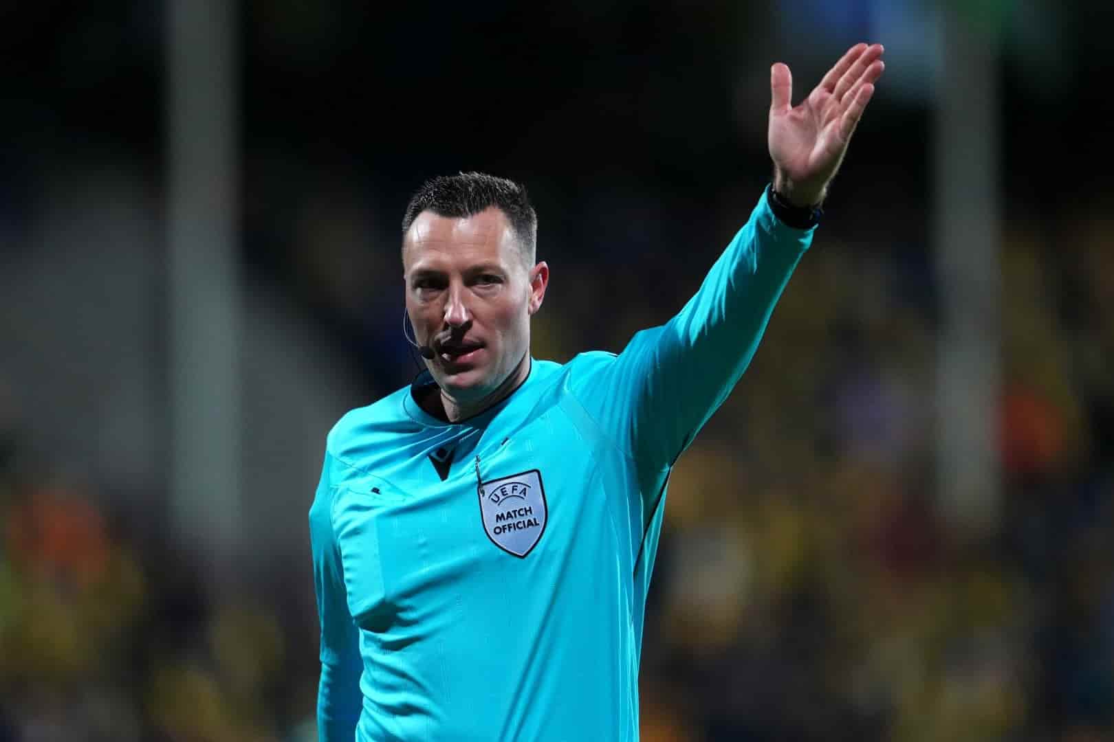 Sven Jablonski, arbitre de LOSC - Etoile Rouge de Belgrade.