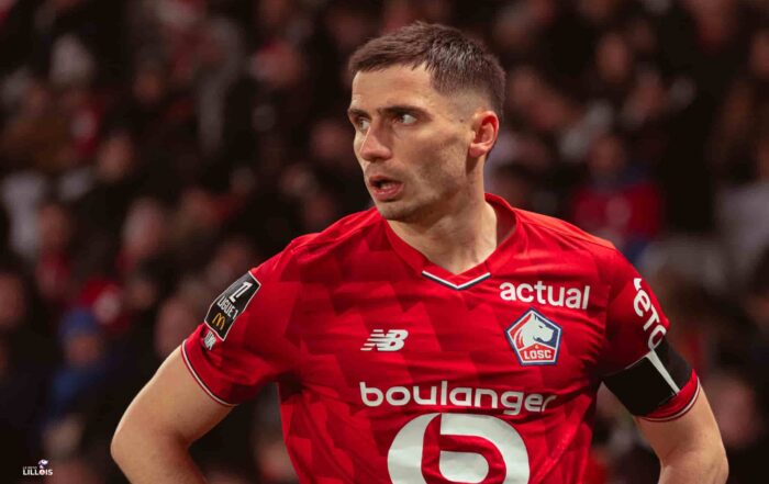 Romain Perraud, titularis&eacute; sur le c&ocirc;t&eacute; gauche pendant LOSC - Stade Brestois.