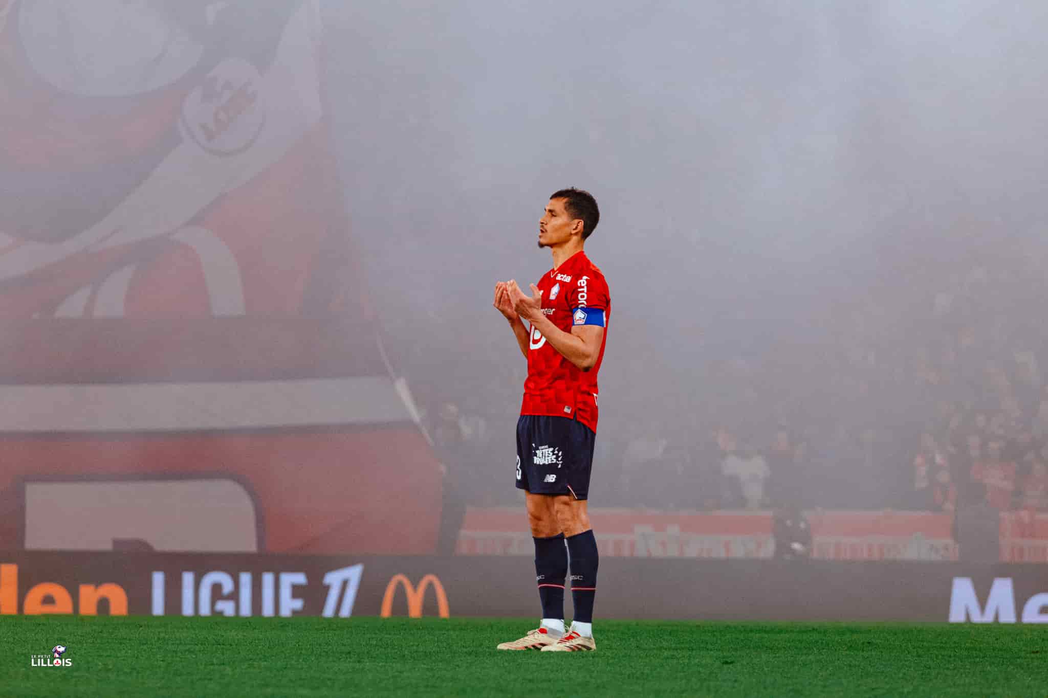 A&iuml;ssa Mandi, d&eacute;fenseur central du LOSC.