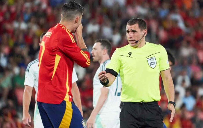 Bastien Dechepy, arbitre de LOSC - OGC Nice.