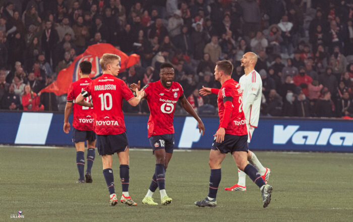 Chancel Mbemba, Ga&euml;tan Perrin, Hakon Haraldsson heureux apr&egrave;s un but du LOSC.