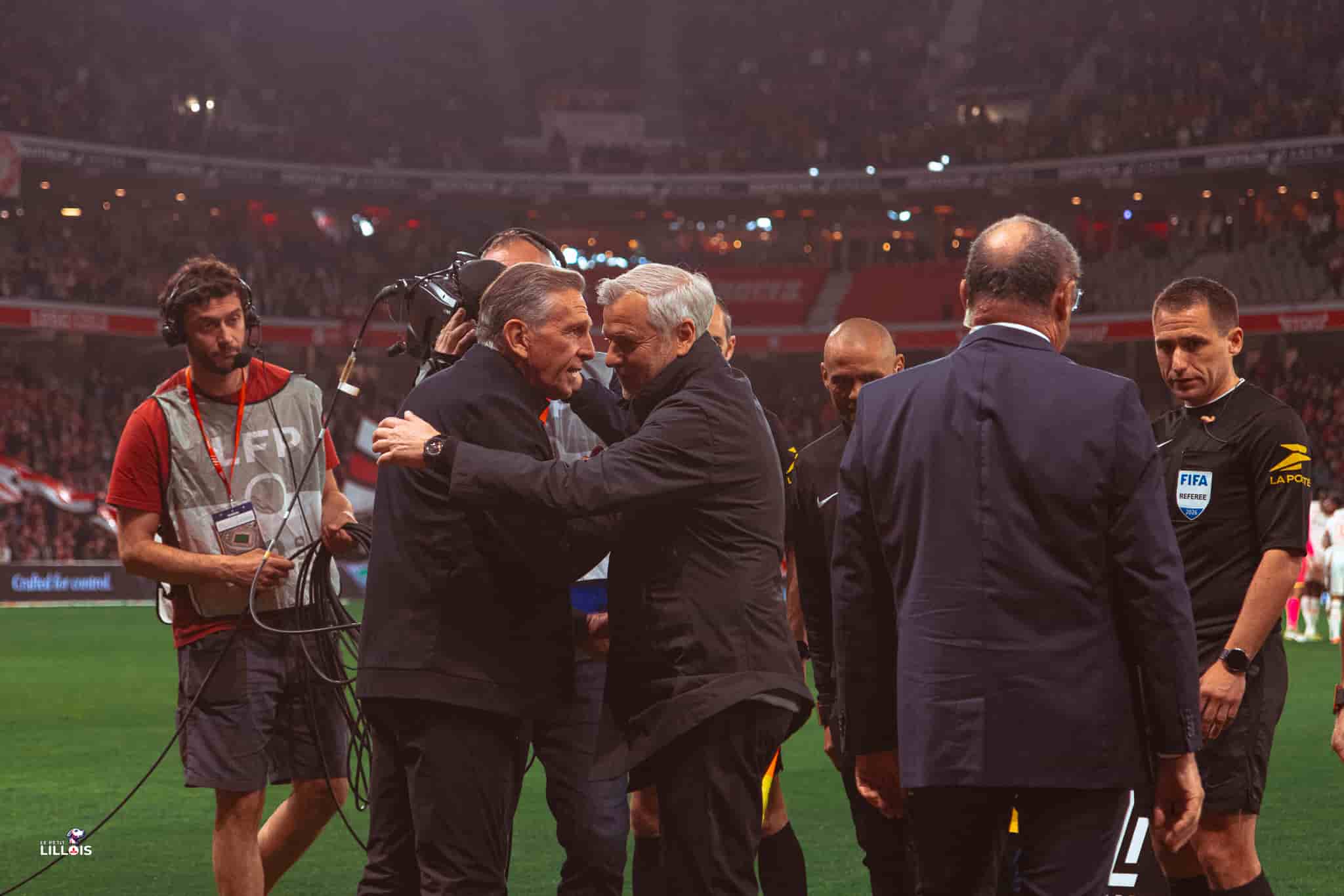 Claude Puel, entra&icirc;neur de l'OGC Nice, avec Bruno Genesio, technicien du LOSC.