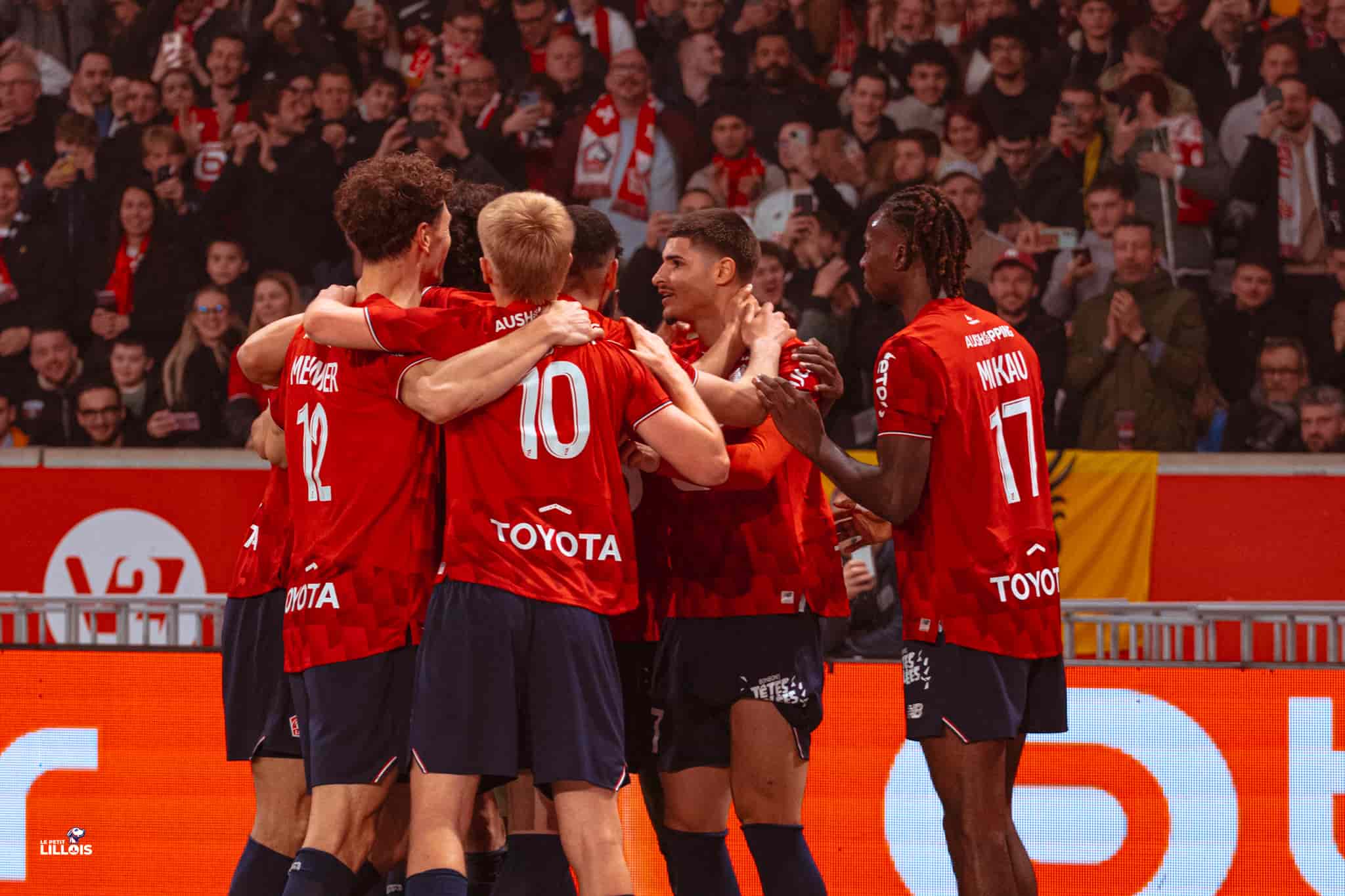 Les joueurs du LOSC c&eacute;l&egrave;brent le but de Hakon Haraldsson face au RC Lens.