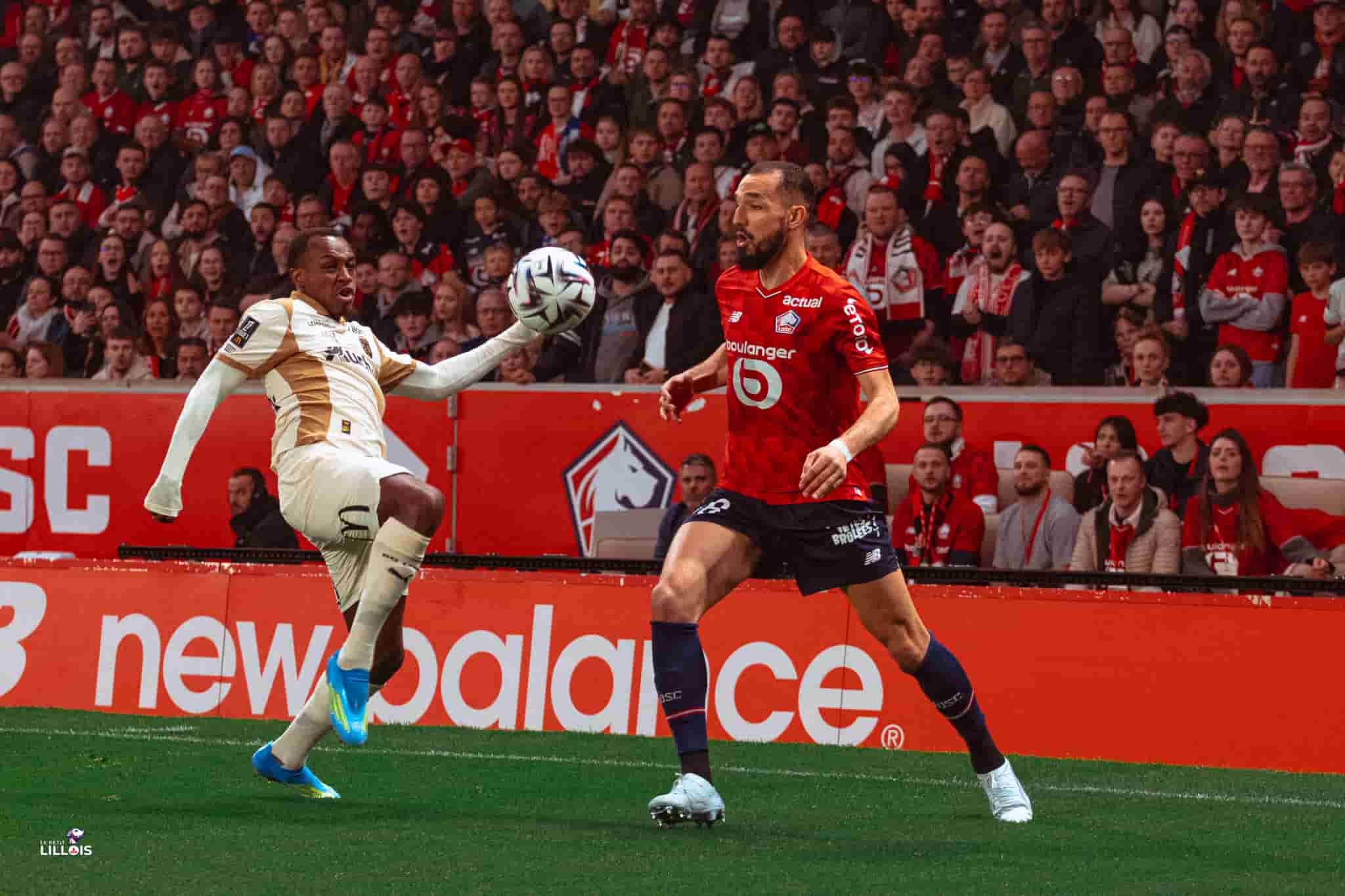 Nabil Bentaleb, milieu de terrain du LOSC face &agrave; Lens.