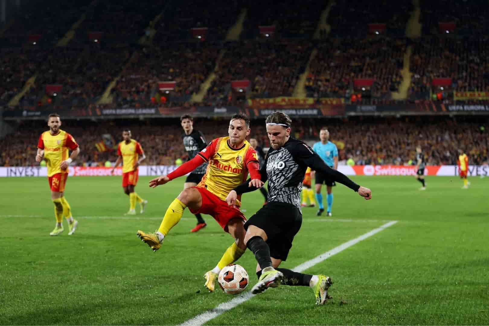 Ruben Aguilar, lat&eacute;ral droit du RC Lens.