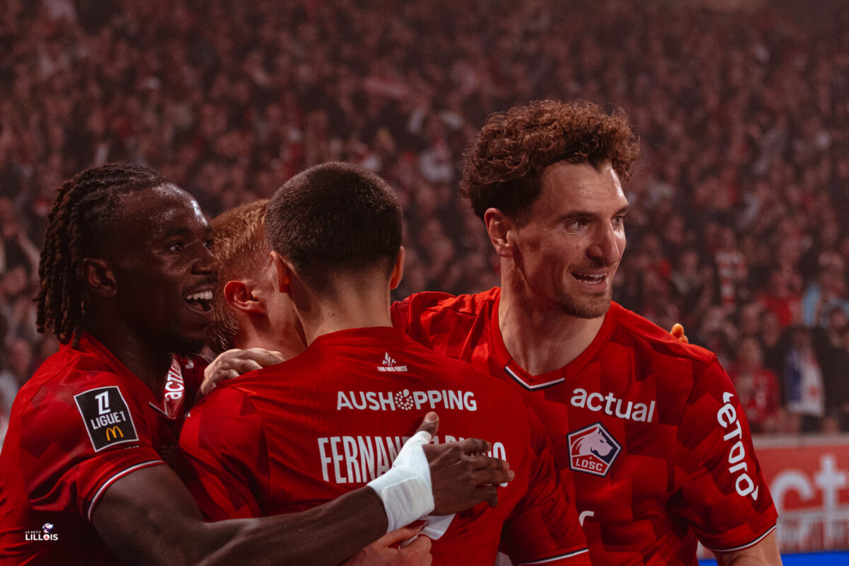 Thomas Meunier Thomas Meunier, Ngal'ayel Mukau, Hakon Haraldsson et Matias Fernandez-Pardo célèbrent un but du LOSC.