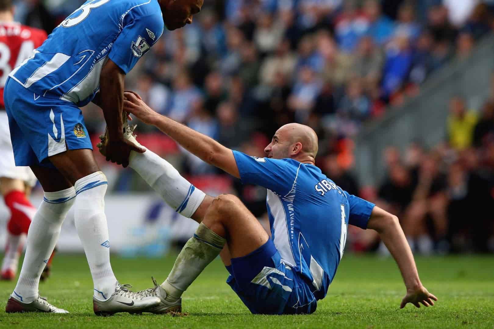 Antoine Sibierski, ancien joueur du LOSC remerci&eacute; par l'ESTAC Troyes.
