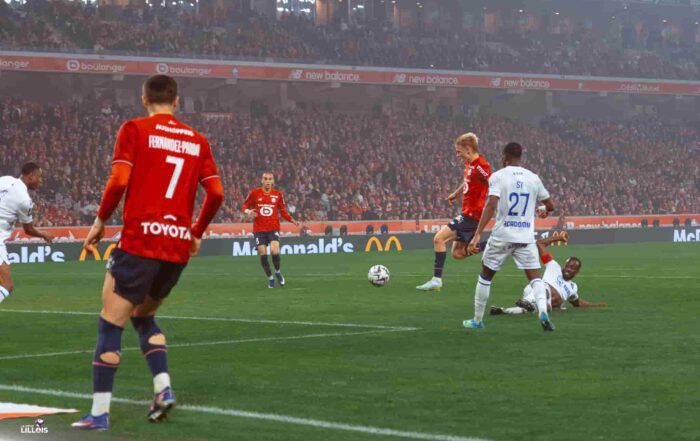 Hakon Haraldsson, Ethan Mbapp&eacute;, joueurs du LOSC.