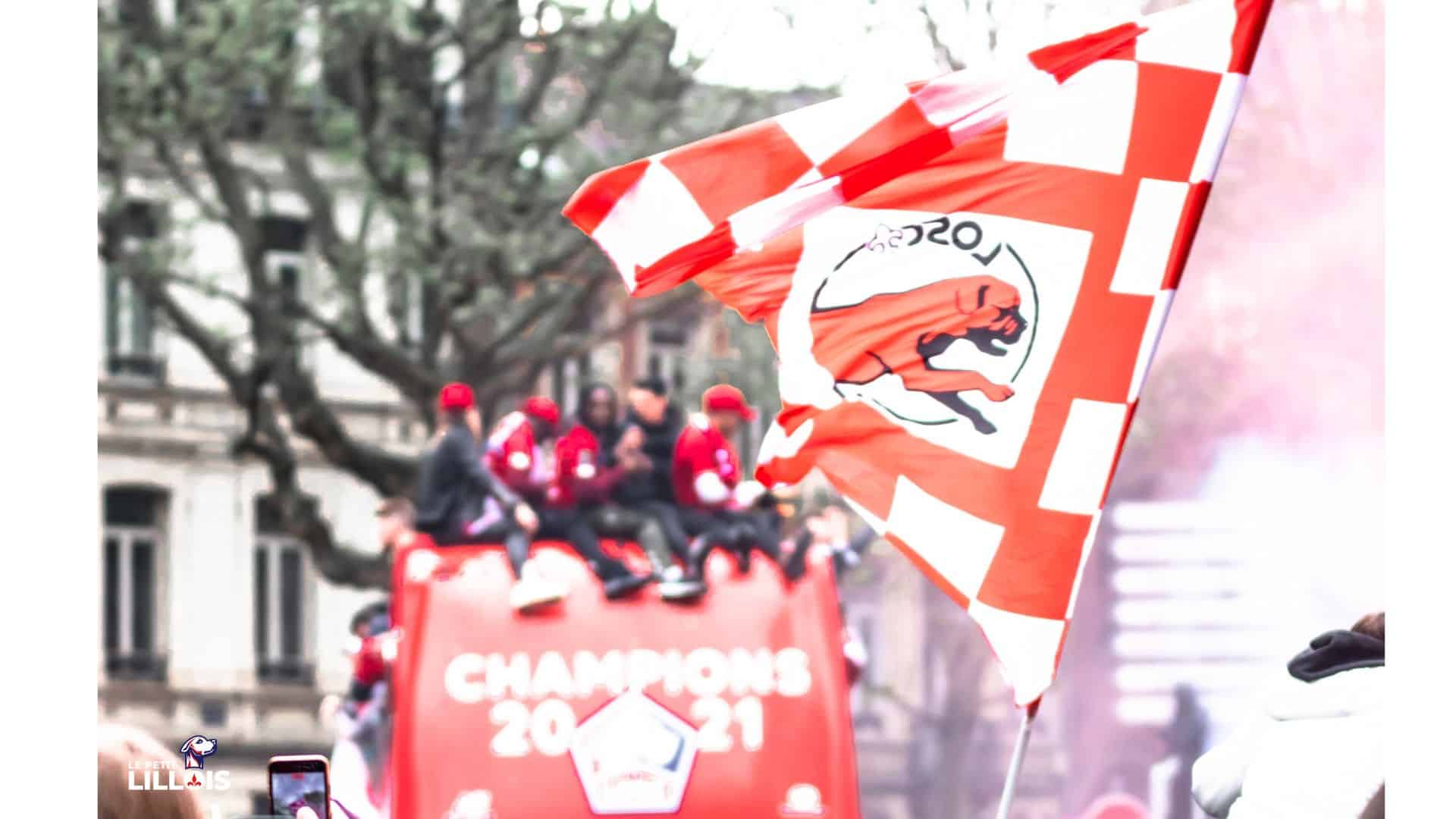 Joueurs LOSC Champion Les joueurs du LOSC fêtent leur titre en 2021.