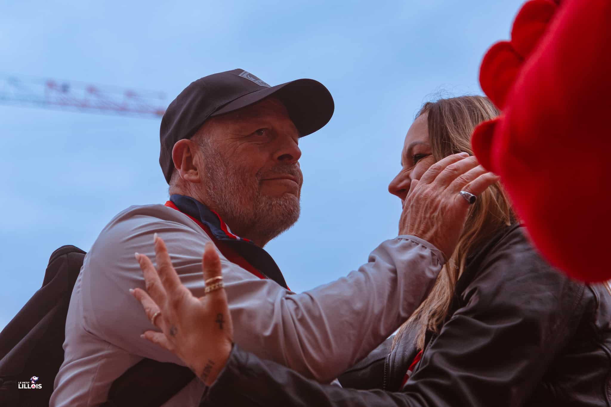 Marc Cuvelier, embl&eacute;matique kin&eacute;sith&eacute;rapeutes du LOSC.