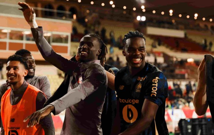 Nathan Ngoy et Ngal'ayel Mukau aupr&egrave;s du public lillois apr&egrave;s AS Monaco - LOSC.