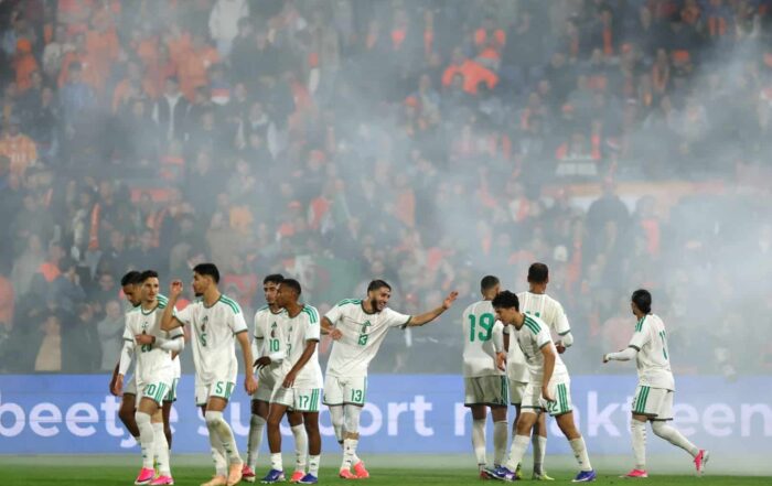 Le collectif de l'Algérie contre les Pays-Bas.