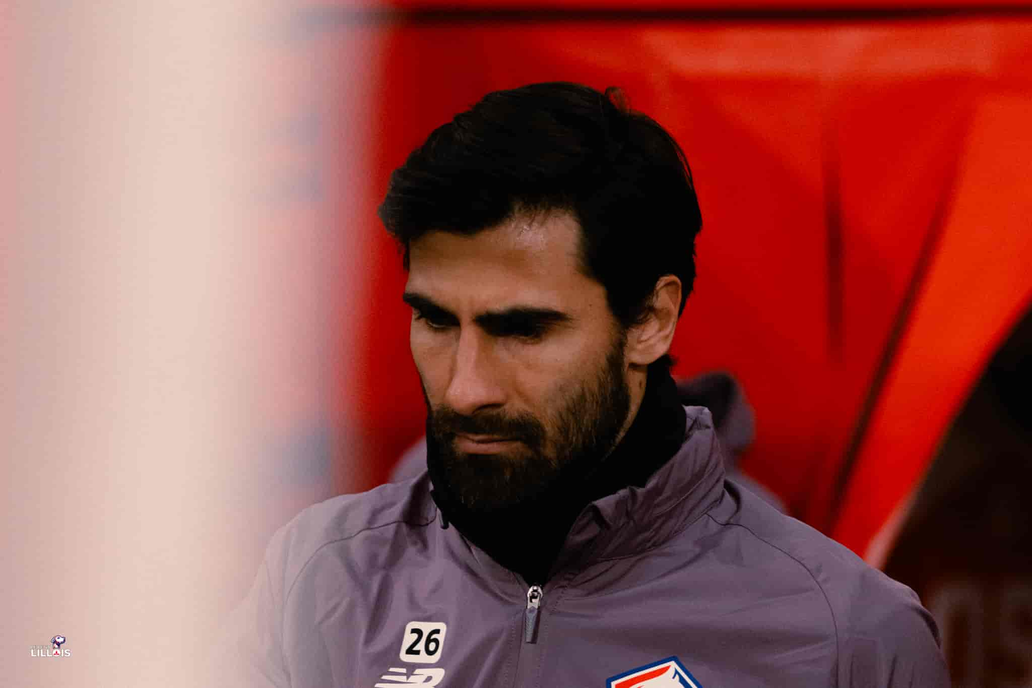 André Gomes LOSC André Gomes à l'échauffement avec le LOSC.