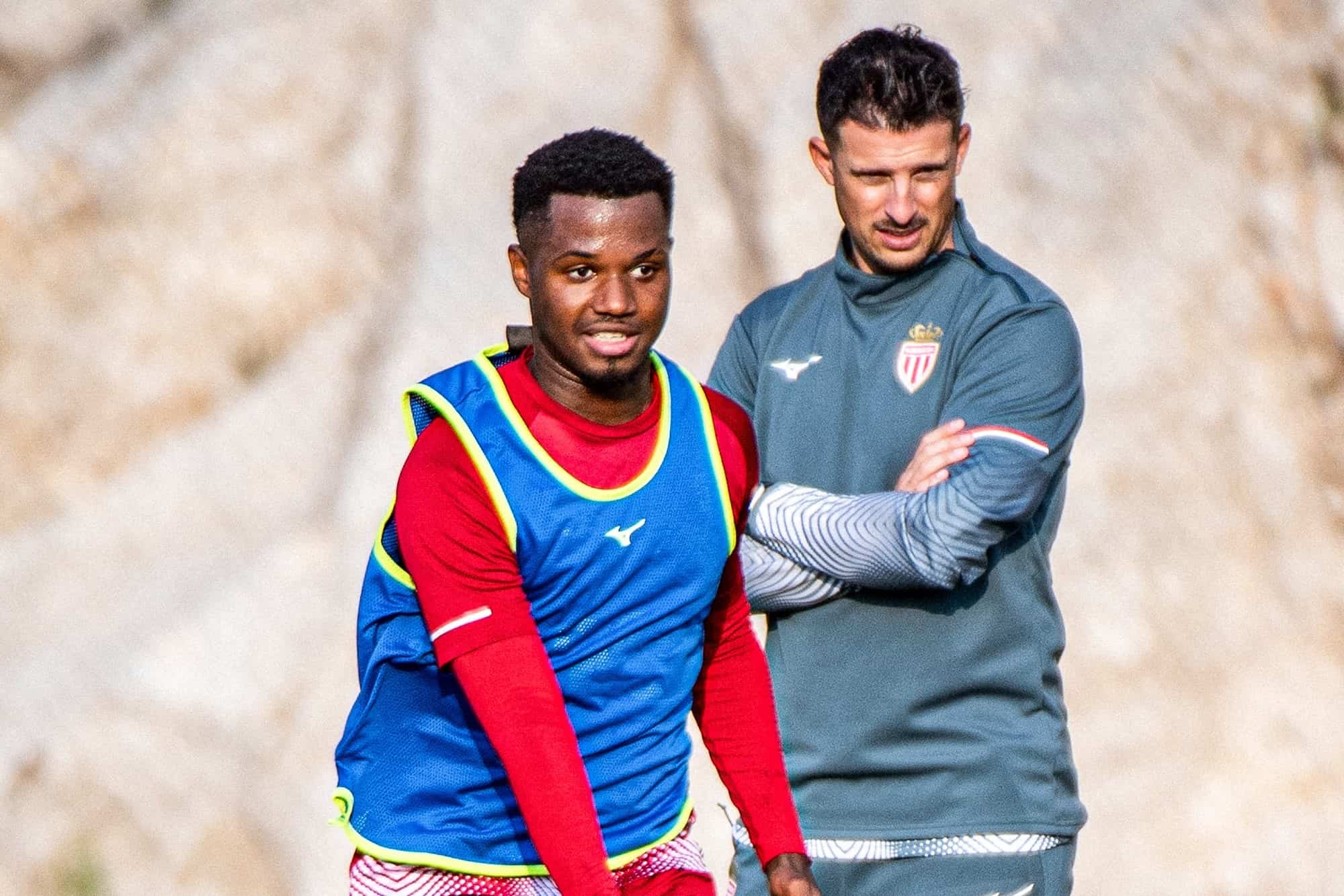 Kevin Mirallas &agrave; l'entra&icirc;nement de l'AS Monaco aux c&ocirc;t&eacute;s d'Ansu Fati.