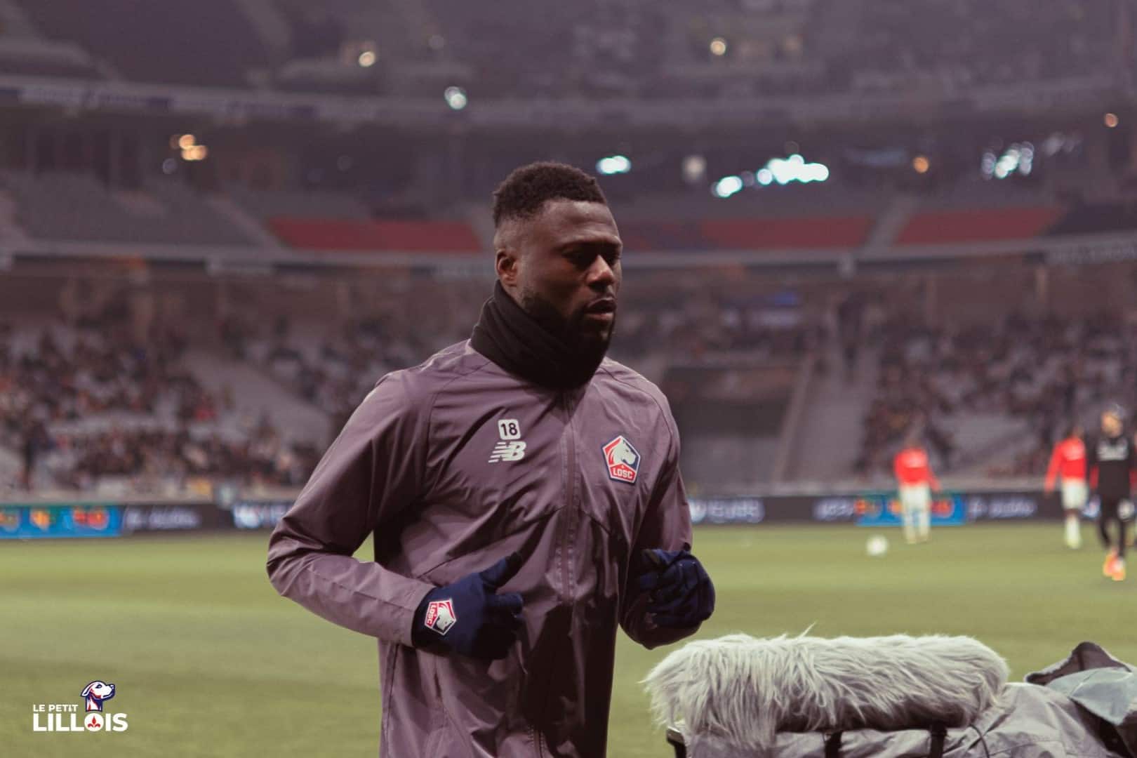 Chancel Mbemba LOSC Chancel Mbemba à l'échauffement avant LOSC - SC Fribourg