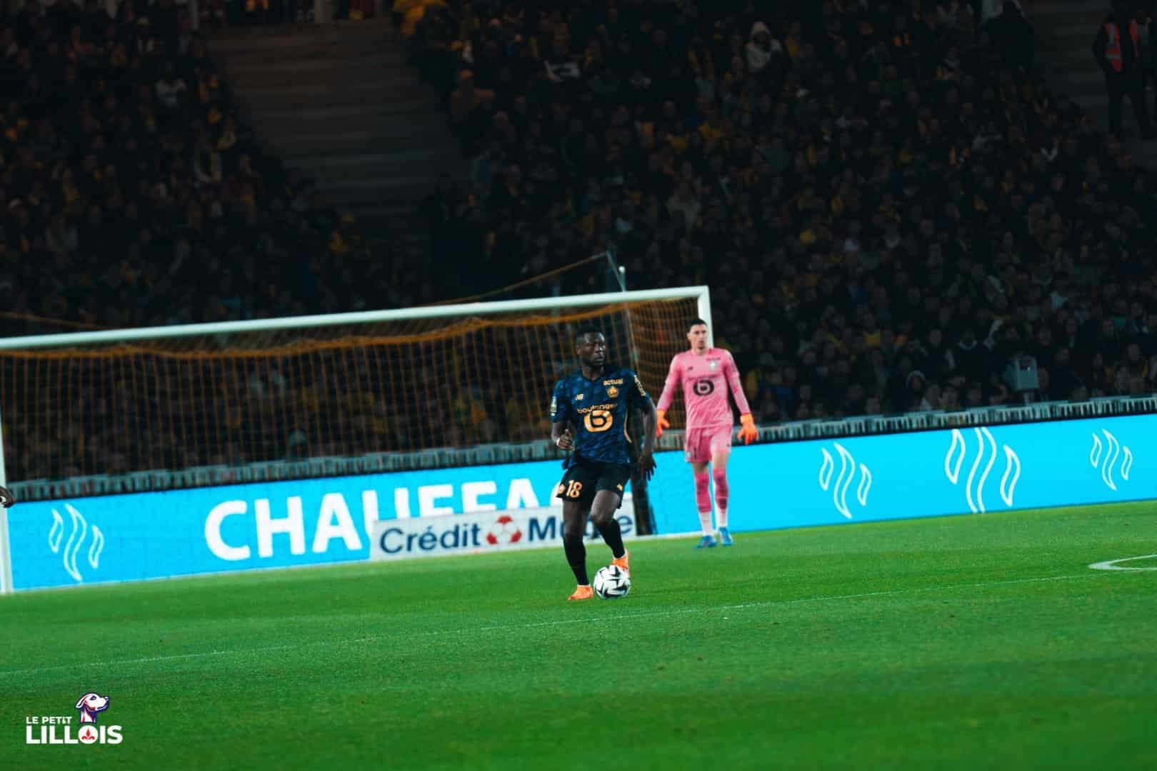 Chancel Mbemba d&eacute;fend les couleurs du LOSC &agrave; Nantes.