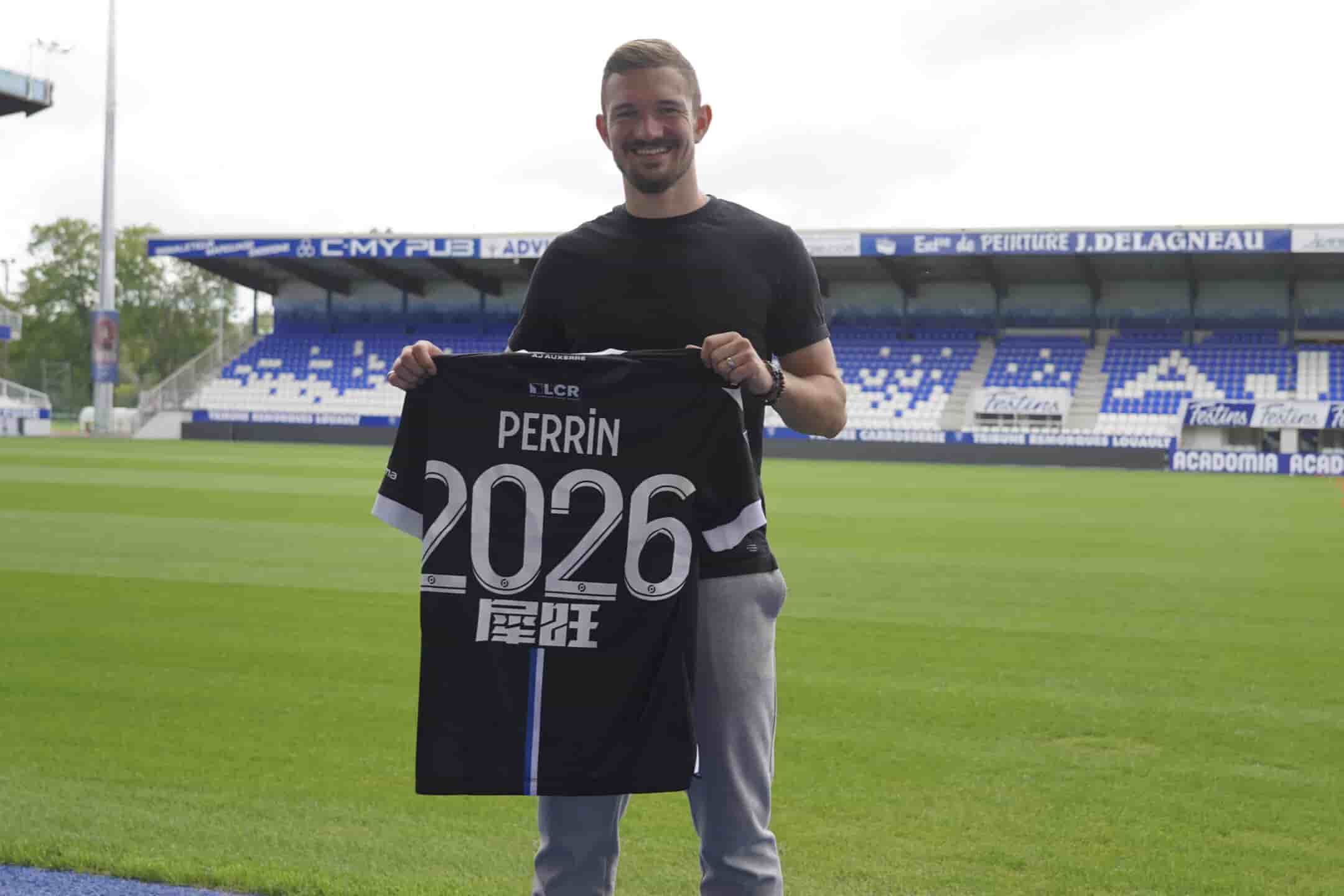 Ga&euml;tan Perrin est sur les tablettes du LOSC.
