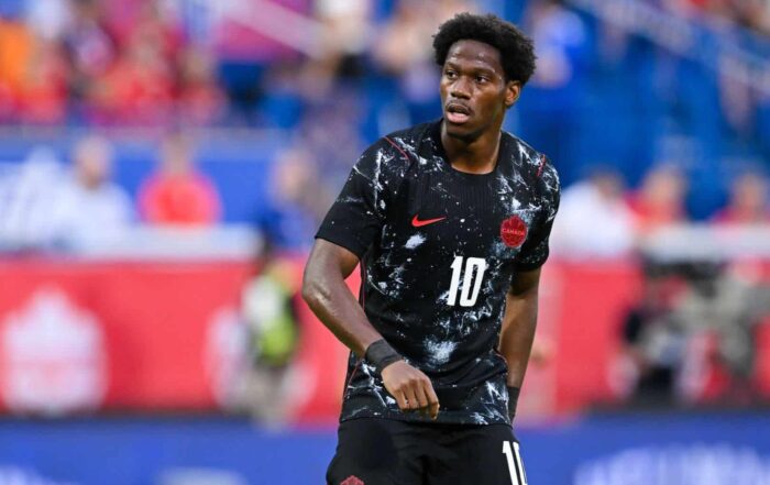 Jonathan DAVID, ancien joueur du LOSC et international canadien &agrave; la Coupe du monde.
