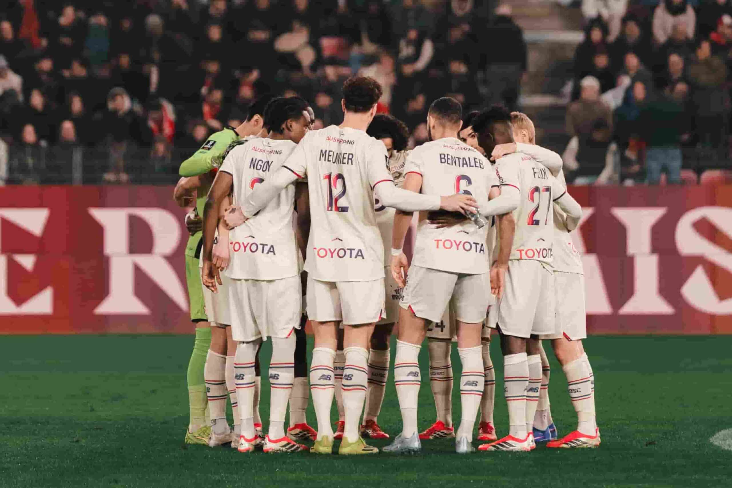 Les joueurs du LOSC vainqueurs &agrave; Rennes.