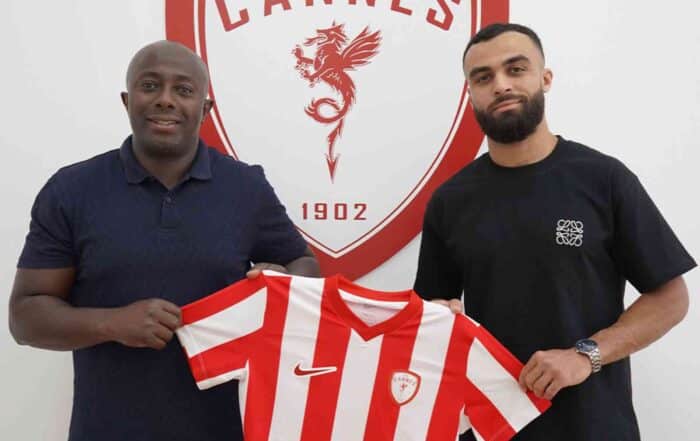 Ahmed Majid avec le maillot de l'AS Cannes