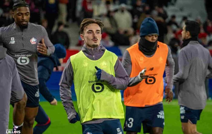 Marius Broholm à l'échauffement avec le LOSC.