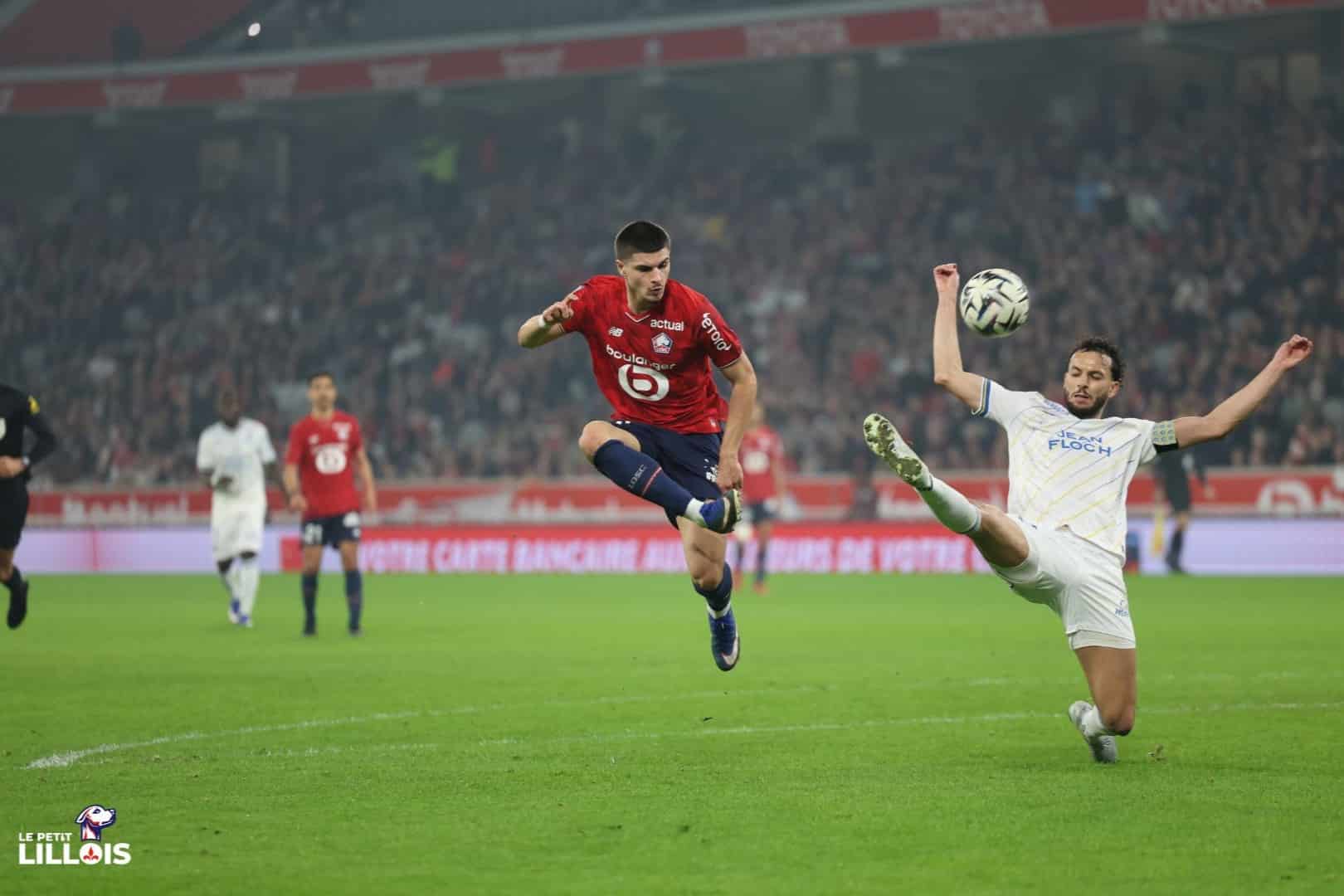Matias Fernandez-Pardo buteur pour la seconde fois en 2026 pendant LOSC - FC Lorient.