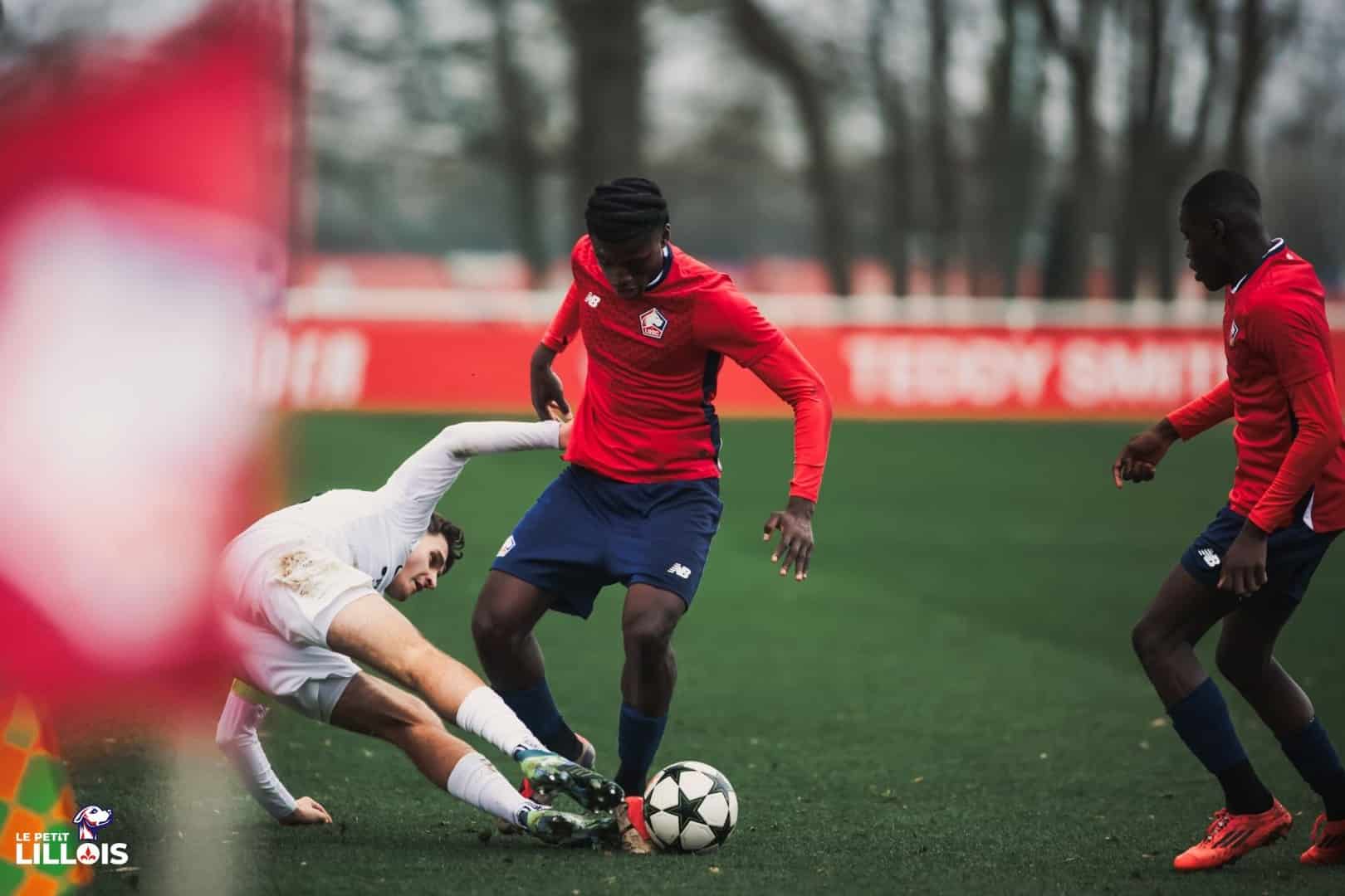 Maxima Goffi en Youth League avec la jeunesse du LOSC.