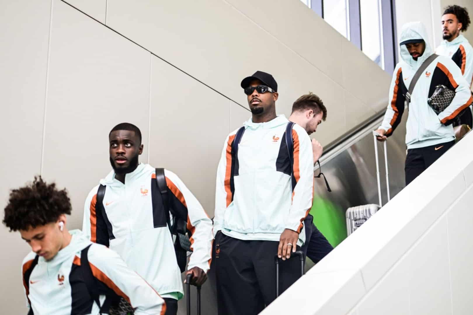 Mike Maignan Mike Maignan, ancien gardien du LOSC et international français.