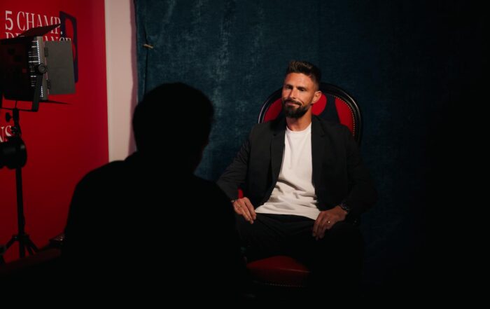 Olivier Giroud, joueur du LOSC, prolonge.