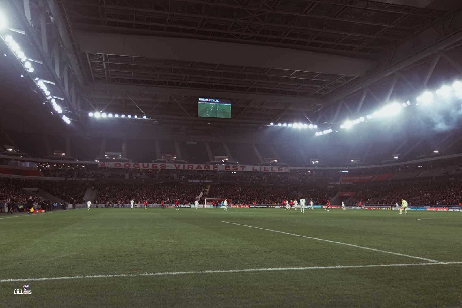 Le Stade Pierre Mauroy &agrave; moiti&eacute; vide pour LOSC - OL.