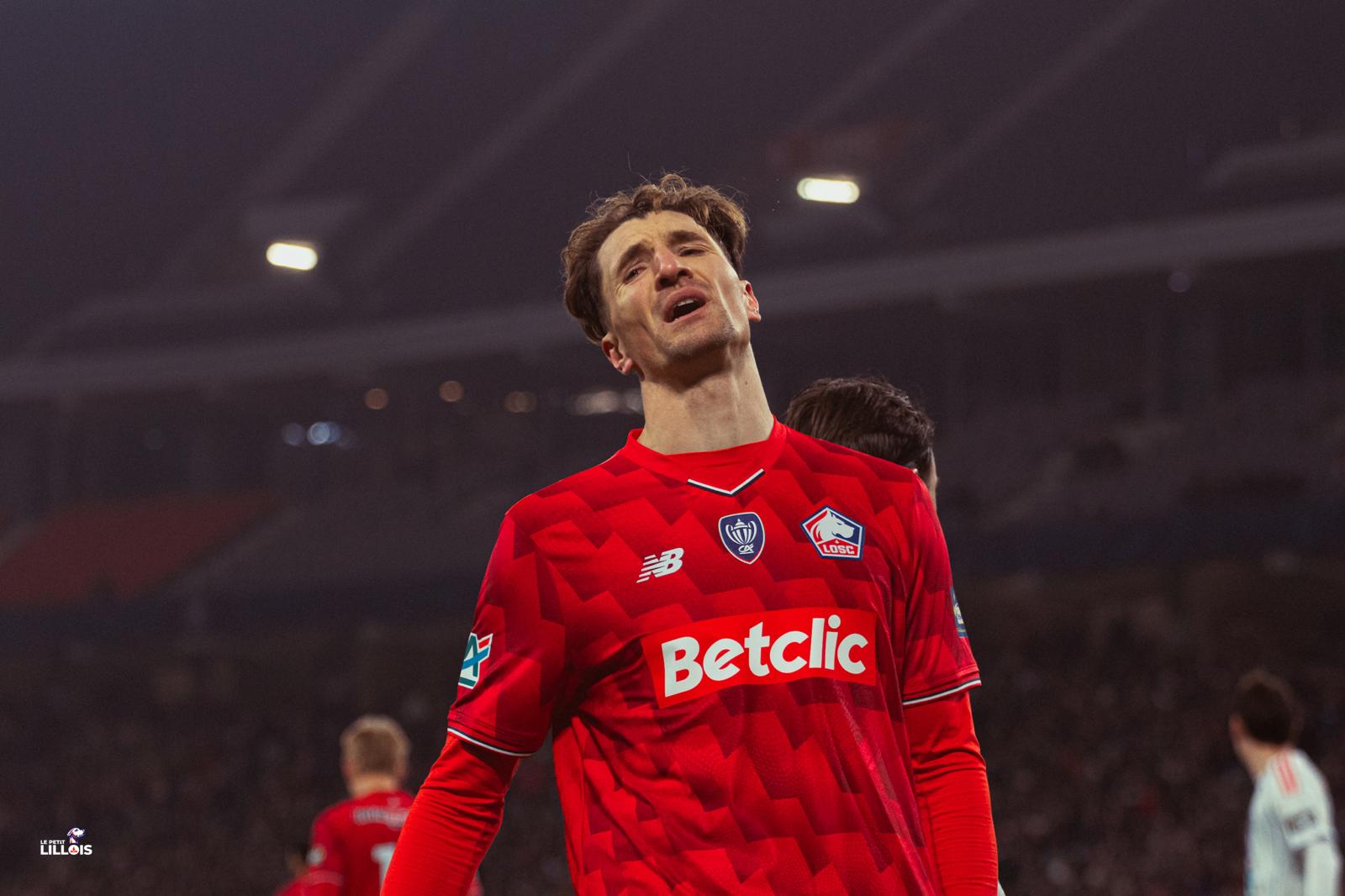 Thomas Meunier frustr&eacute; par l'&eacute;limination du LOSC en Coupe de France.