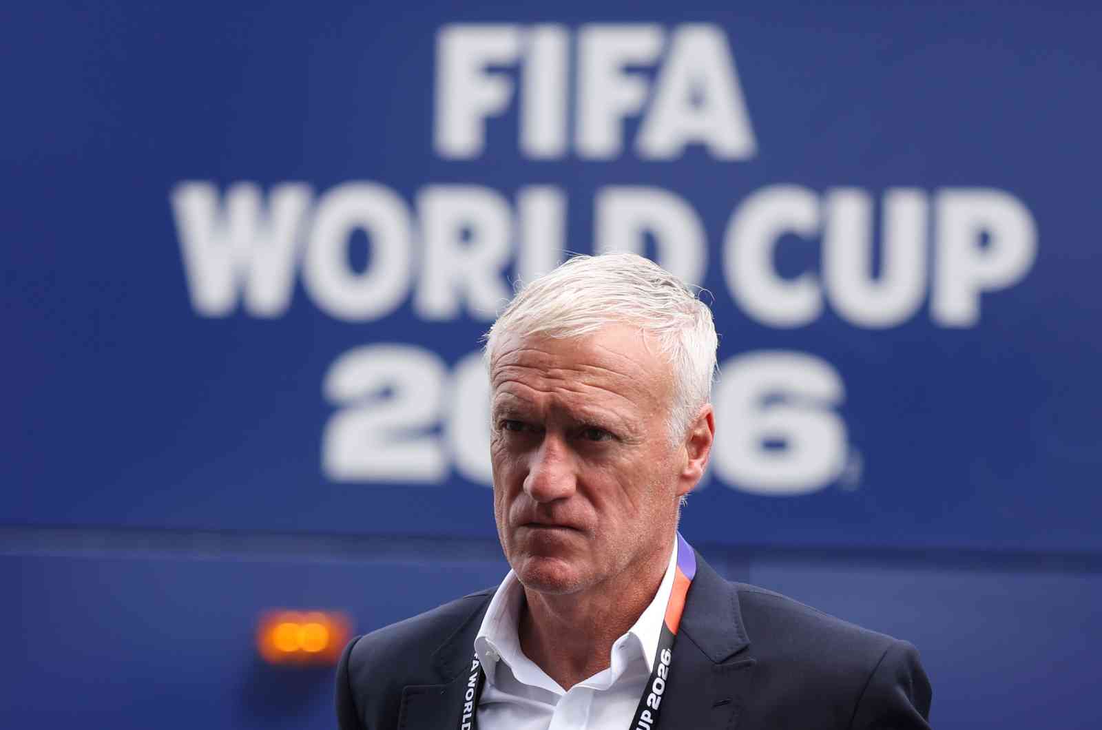didier deschamps cdm football PHILADELPHIE, PENNSYLVANIE - 22 JUIN : Didier Deschamps, sélectionneur principal de la France, arrive au stade avant le match du Groupe I de la Coupe du Monde FIFA 2026 entre la France et l’Irak au Philadelphie le 22 juin 2026 à Philadelphie, Pennsylvanie.