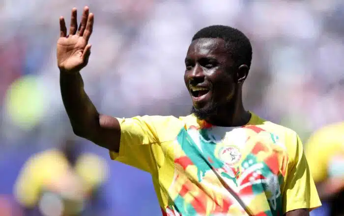 EAST RUTHERFORD, NEW JERSEY - 16 JUIN : Idrissa Gana Gueye #5 du S&eacute;n&eacute;gal s&rsquo;&eacute;chauffe avant le match du Groupe I de la Coupe du Monde FIFA 2026 entre la France et le S&eacute;n&eacute;gal au New York New Jersey Stadium le 16 juin 2026 &agrave; East Rutherford, New Jersey.