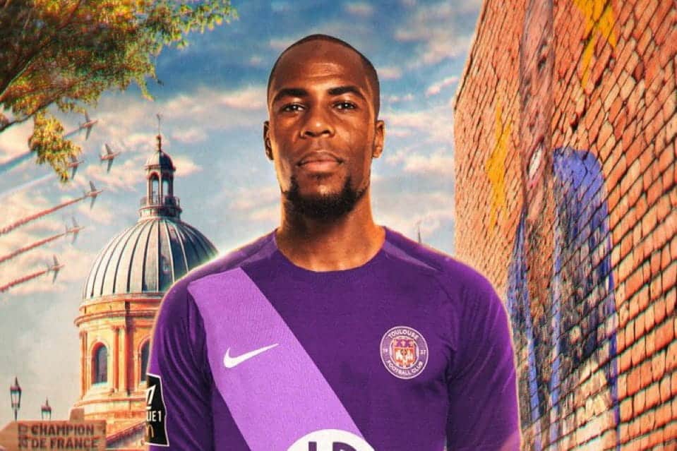 Djibril Sidib&eacute;, ancien joueur du LOSC, approch&eacute; par l'OM.