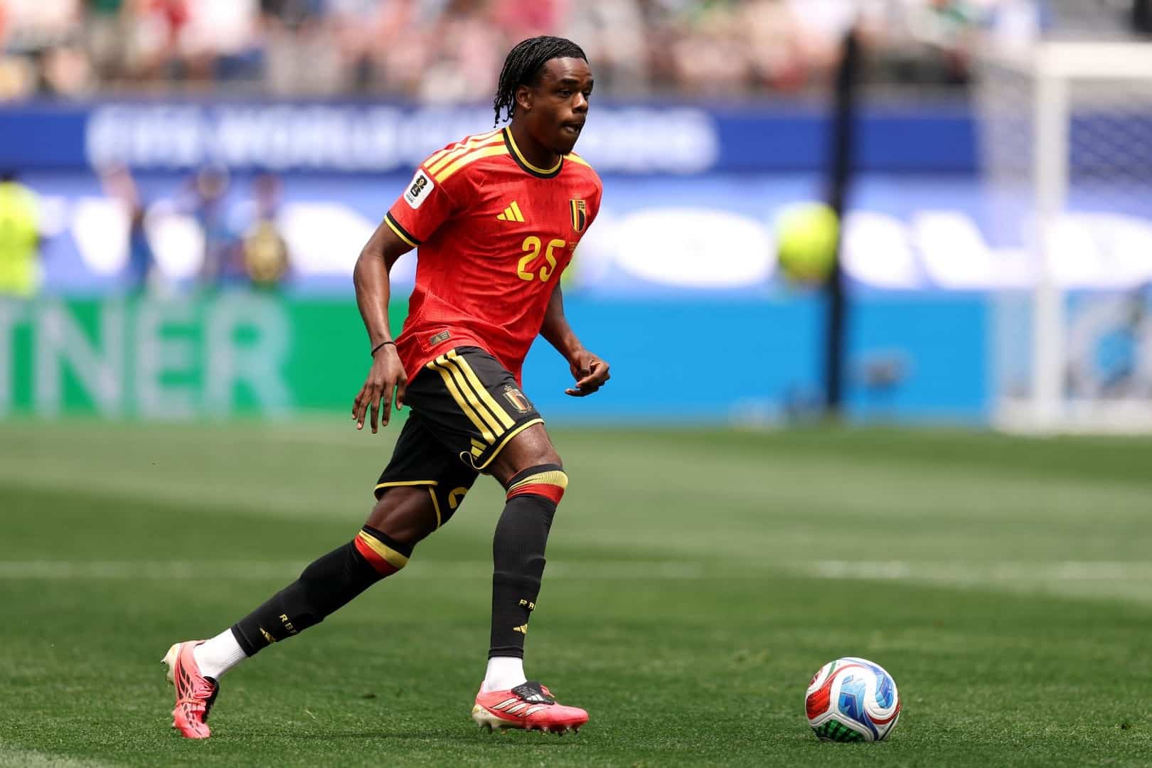 Nathan Ngoy, joueur du LOSC et international belge.