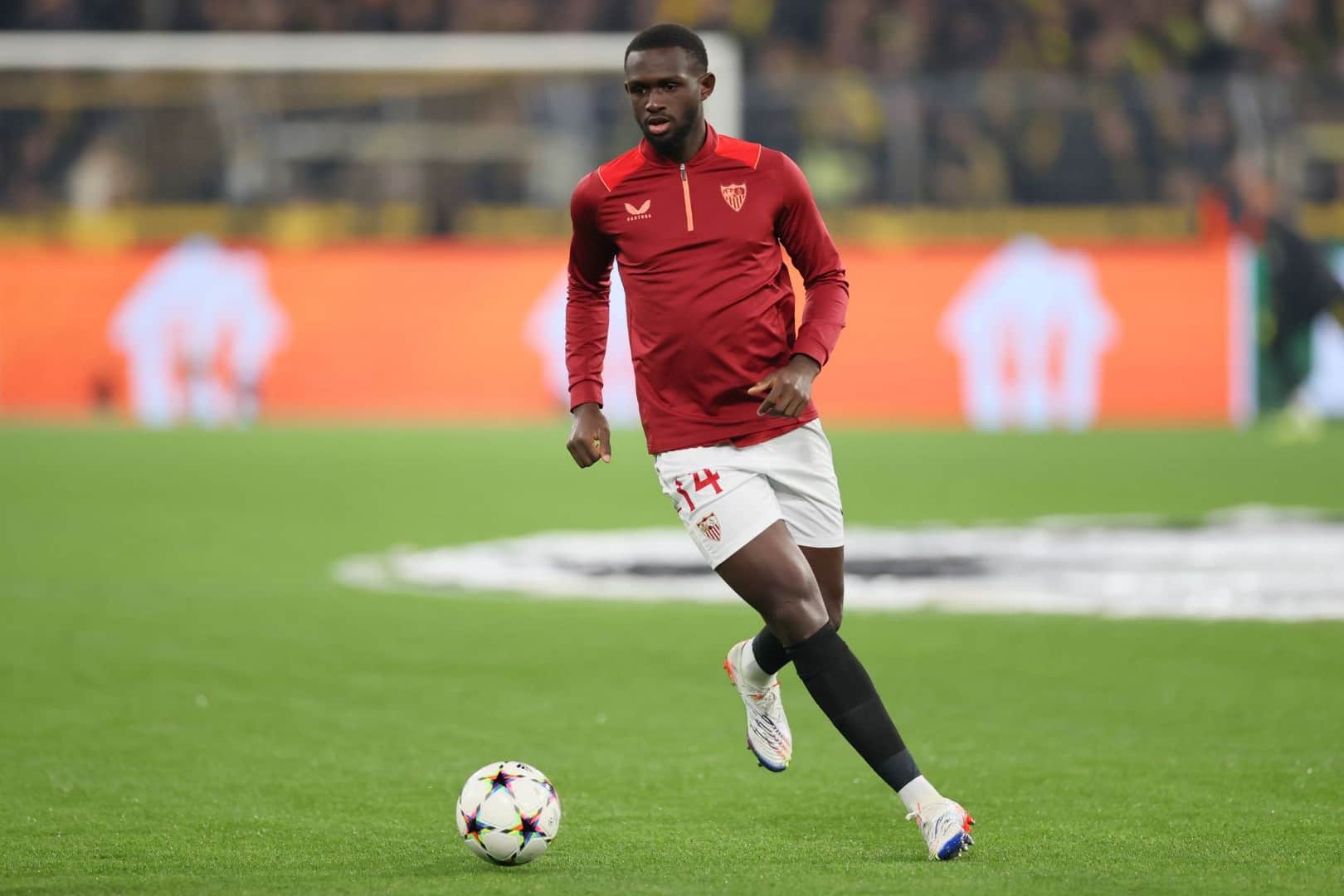 Tanguy Nianzou Tanguy Nianzou, piste du LOSC sur le marché des transferts.
